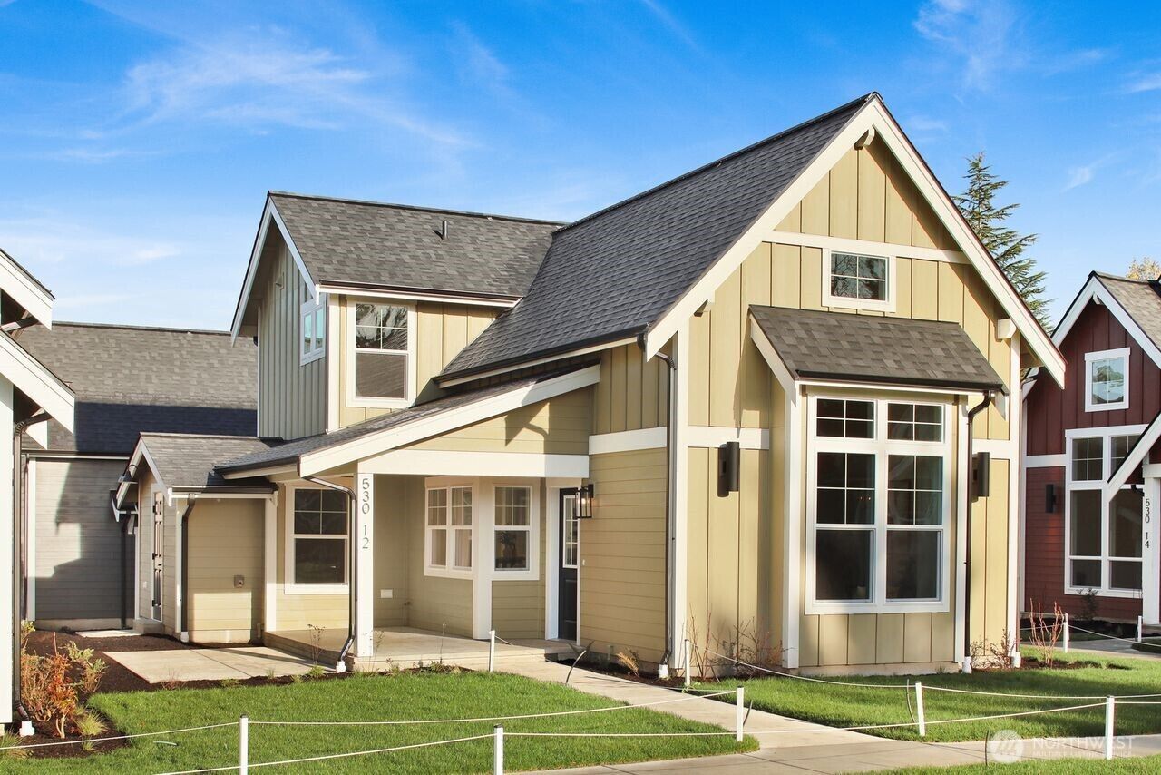 Property Photo:  530 E Sunset Drive 12  WA 98225 