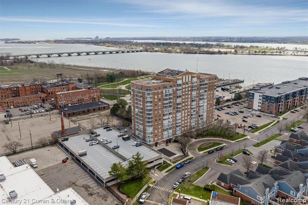 Property Photo: 250 E Harbortown Drive 307 MI 48207