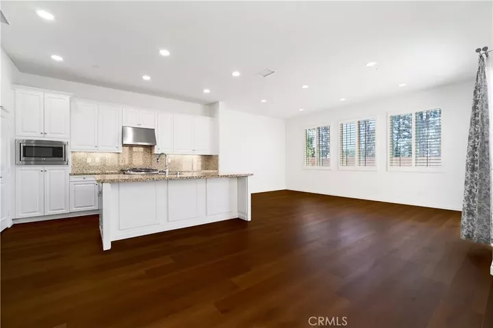 Property Photo:  350 Catalina  CA 92821 