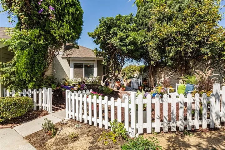 Property Photo:  24 Riverstone  CA 92606 