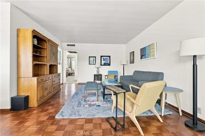 Property Photo:  215 N Kenwood Street 303  CA 91206 