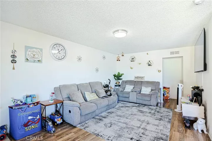 Property Photo:  1400 W Warner  CA 92704 