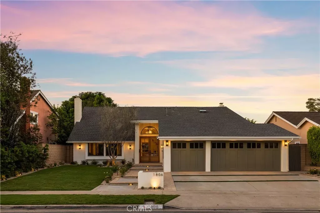 Property Photo:  1806 Hummingbird Drive  CA 92626 