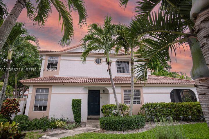 Property Photo: 3307 Deer Creek Alba Way FL 33442