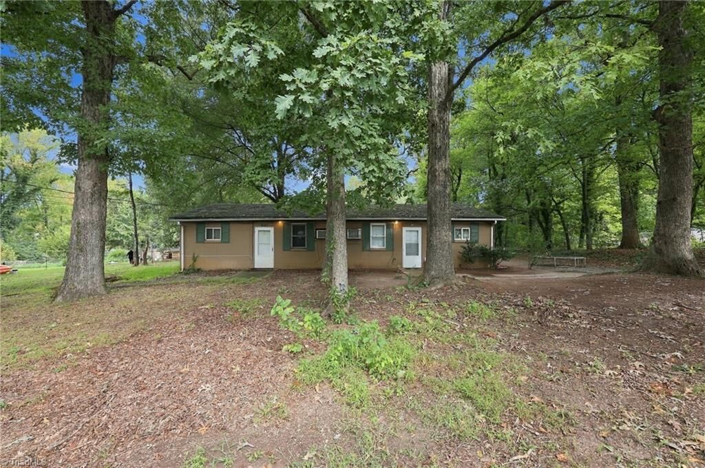Property Photo: 635 Voss Street NC 27105