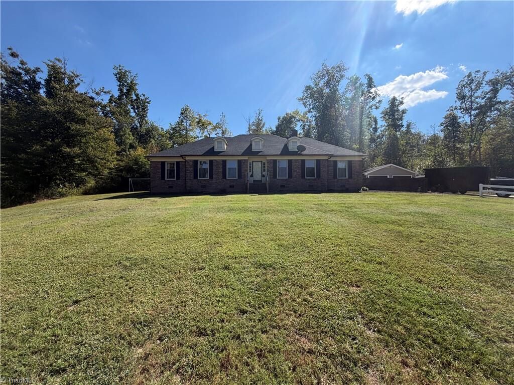 Property Photo:  1125 Adams Ridge Road  NC 27052 