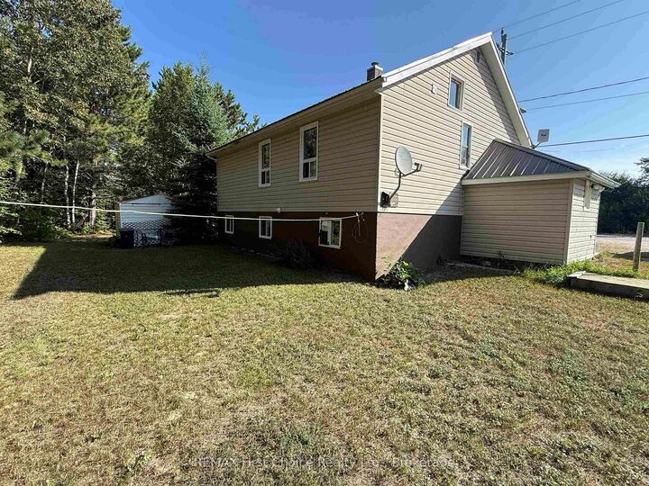 Property Photo:  78 Armstrong Street  ON P0V 2V0 