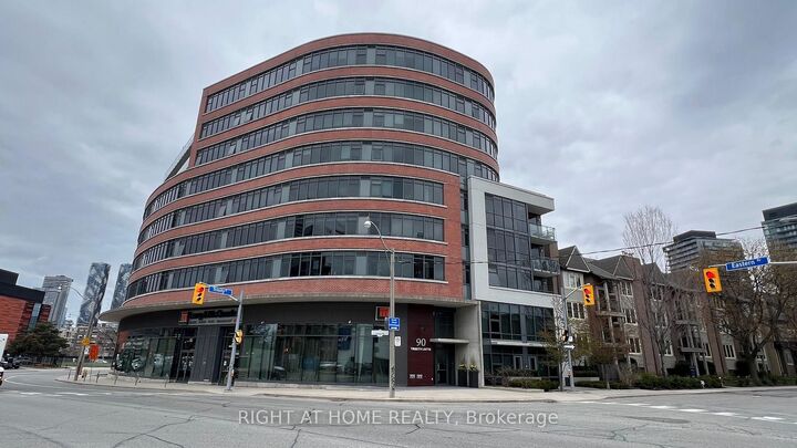 Property Photo: 90 Trinity Street 602 ON M5A 0E4