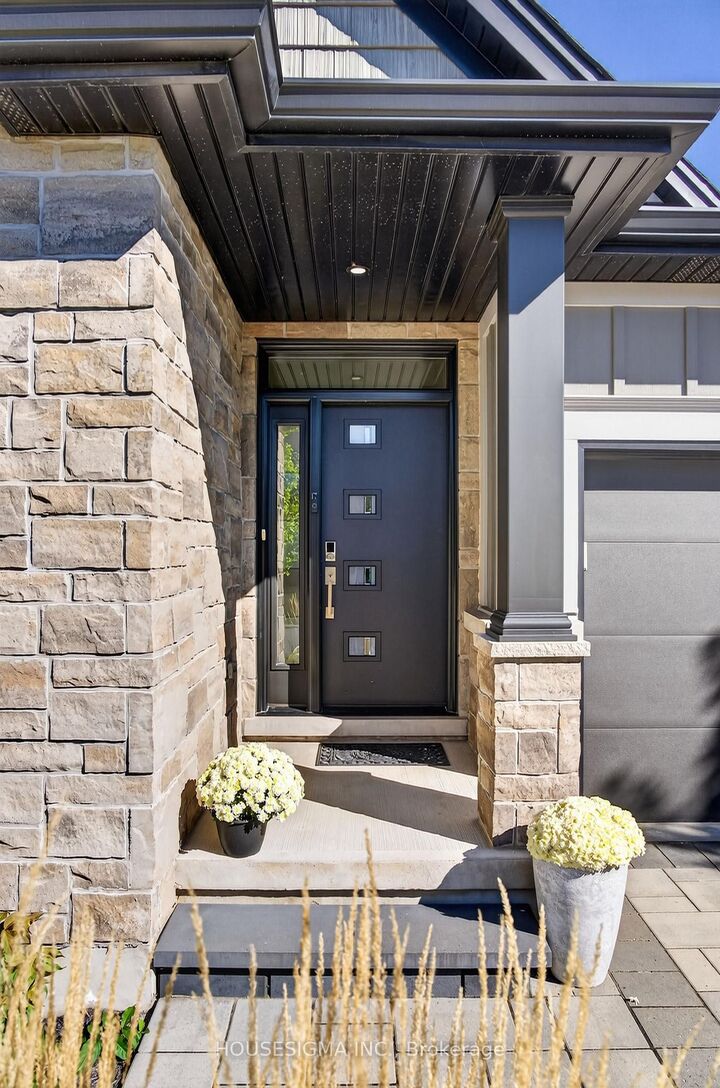 Property Photo:  154 Port Robinson Road 11  ON L0S 1E6 