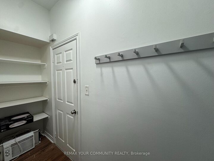 Property Photo:  358 Main Street W #1  ON L8P 1K2 