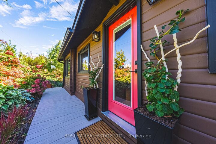 Property Photo:  101 Lighthouse Drive  ON N1A 2W6 