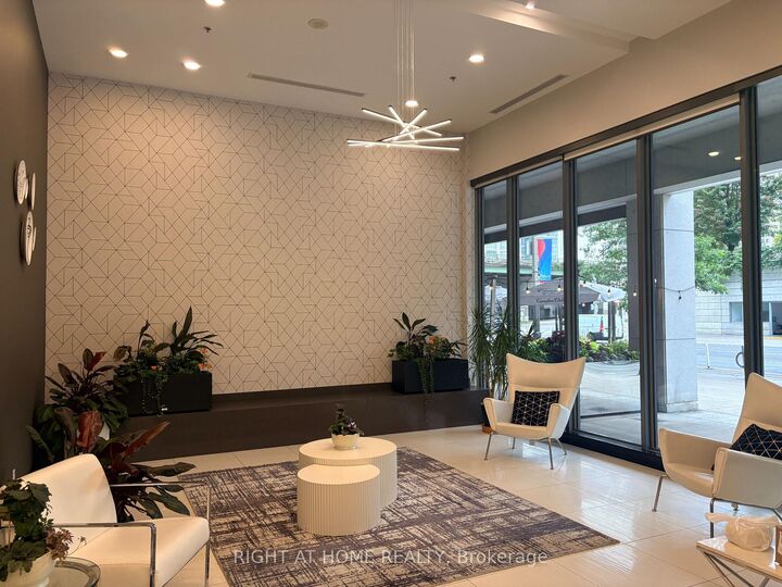 Property Photo:  25 Lower Simcoe Street 1208  ON M5J 3A1 