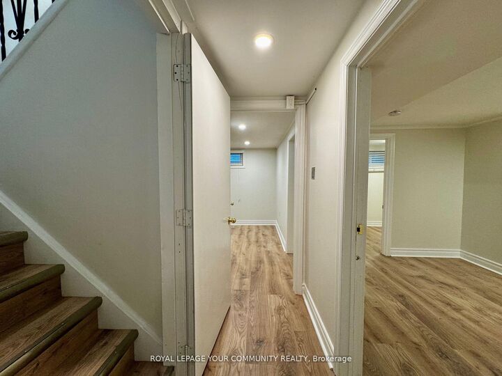 Property Photo:  246 Elka Drive Apt A  ON L4C 3A3 