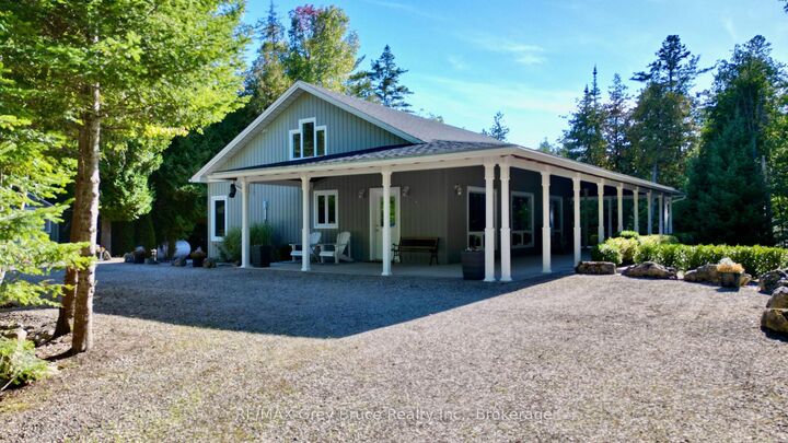 Property Photo:  51 Lakewood Country Lane  ON N0H 1W0 