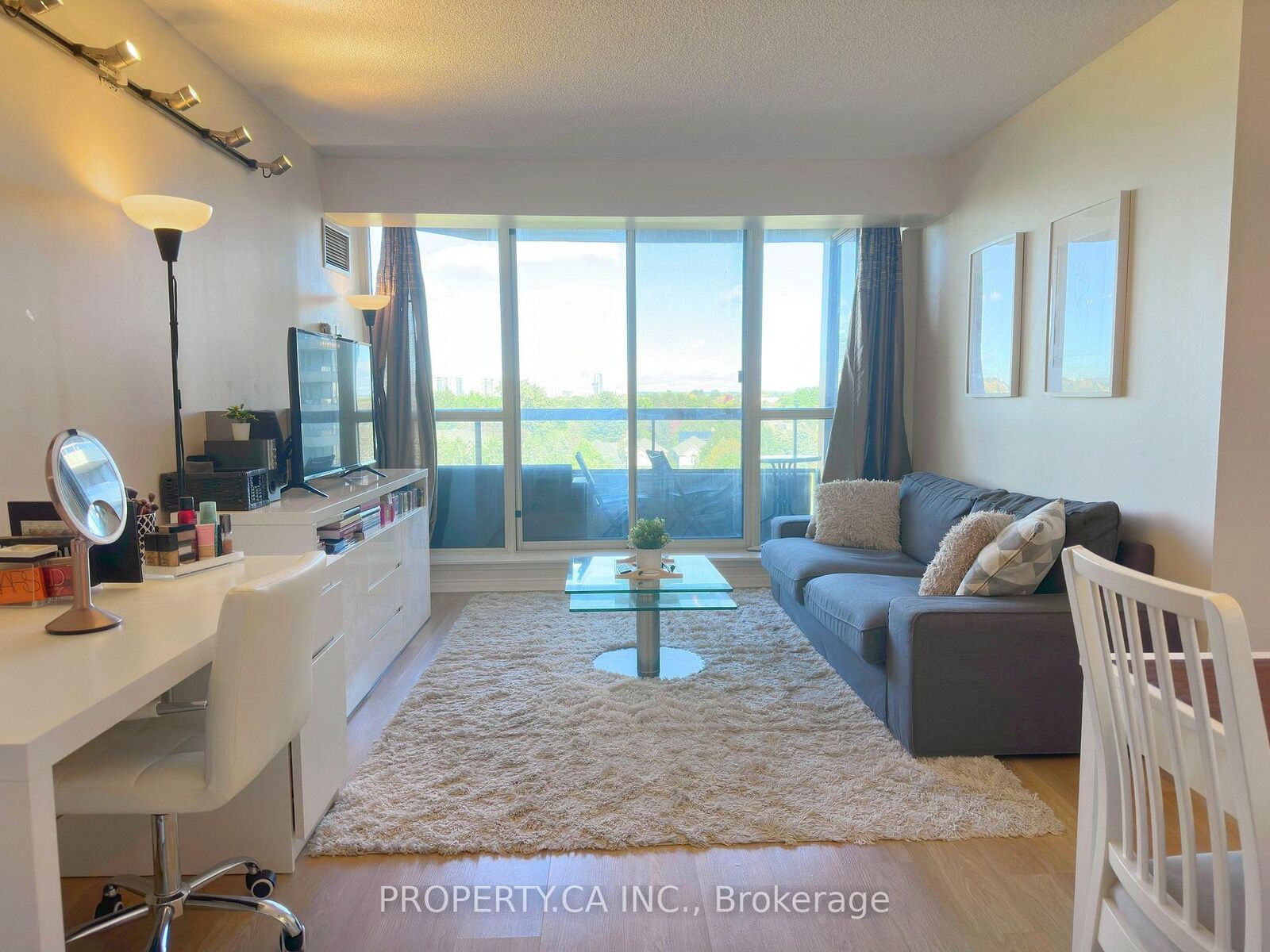 Property Photo:  91 Townsgate Drive 701  ON L4J 8E8 