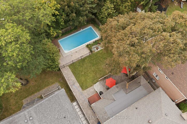 Property Photo:  11 Urbandale Avenue  ON M2M 2G9 