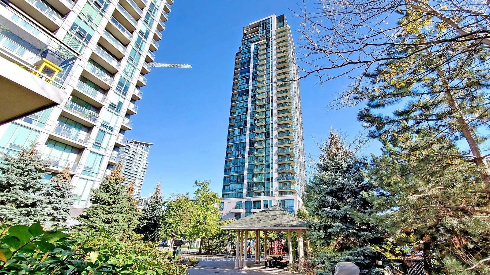 Property Photo:  3515 Kariya Drive 2708  ON L5B 0C1 