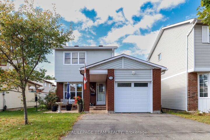 Property Photo:  1501 Meadowbrook Road  ON K1B 5J9 