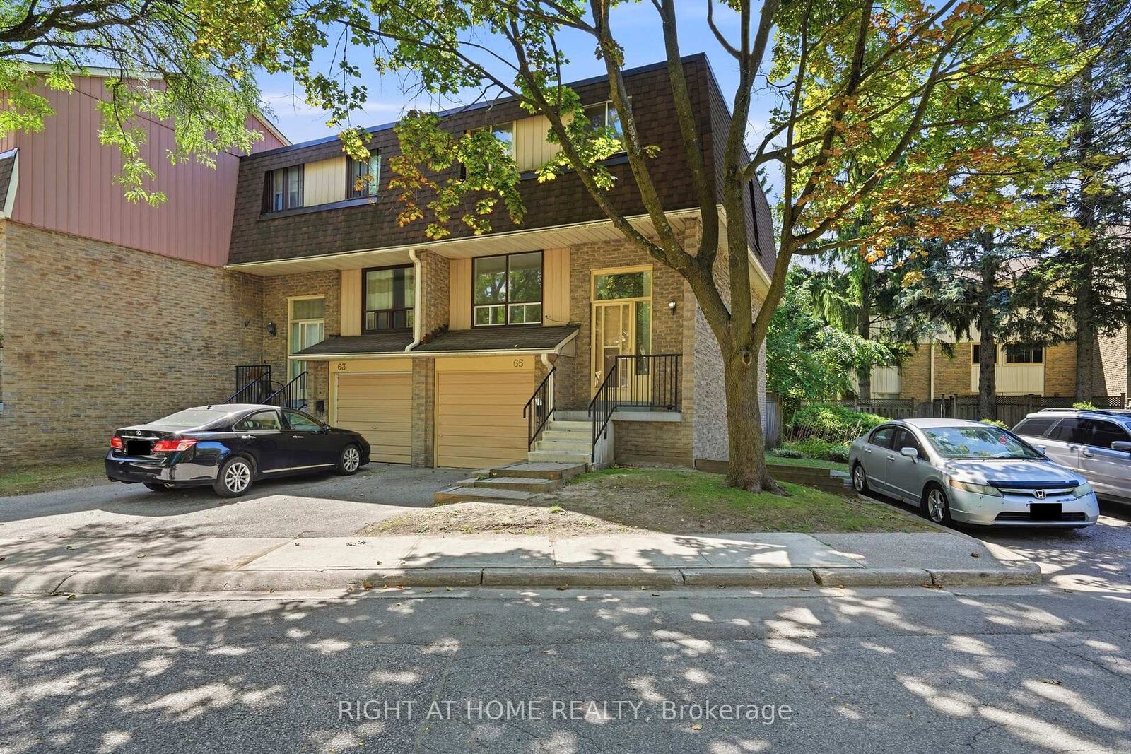 Property Photo: 371 Orton Park Road 65 ON M1G 3V1