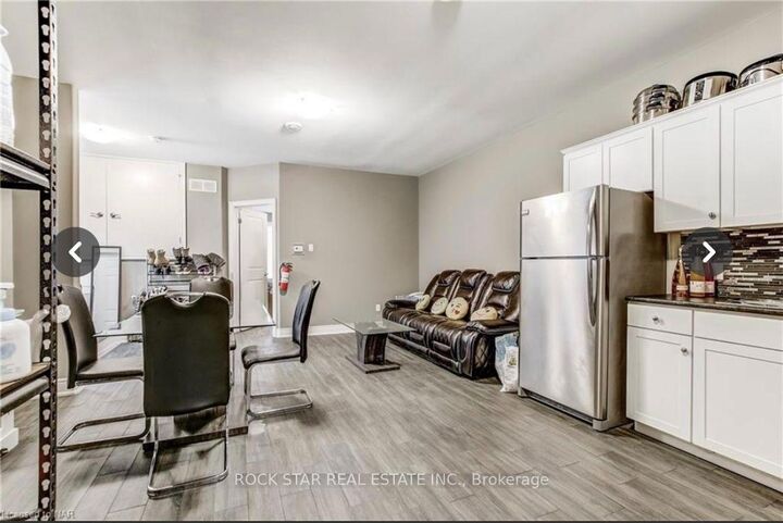 Property Photo:  49 Cleveland Street  ON L2V 3K5 