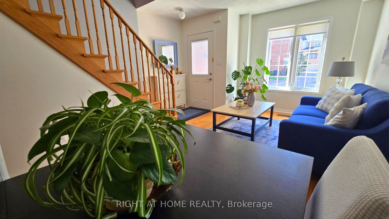 Property Photo:  43 Brickworks Lane Bl43  ON M6N 5H8 