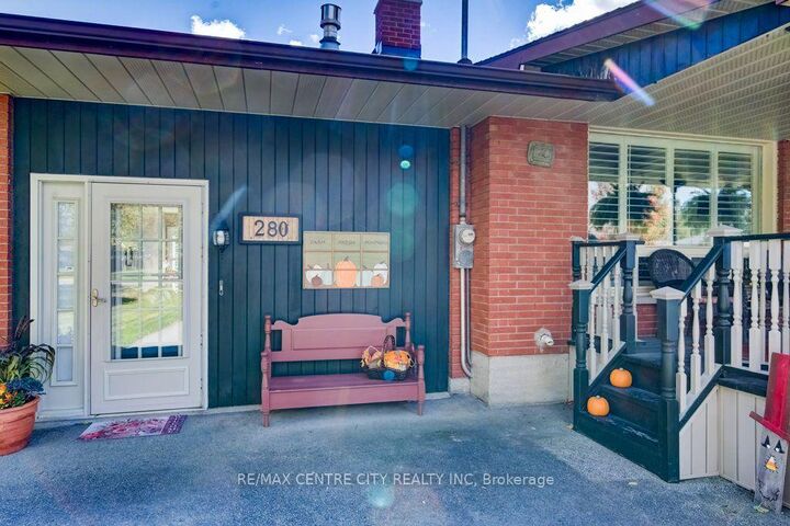 Property Photo:  280 Hope Street E  ON N0B 2R0 