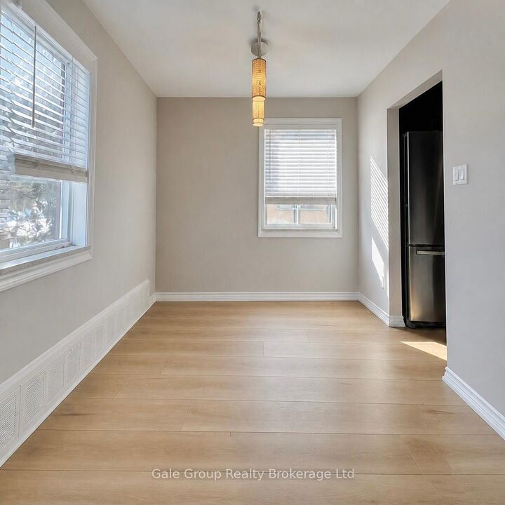 Property Photo:  25 Paisley Boulevard E Unit-6  ON L5A 1P3 