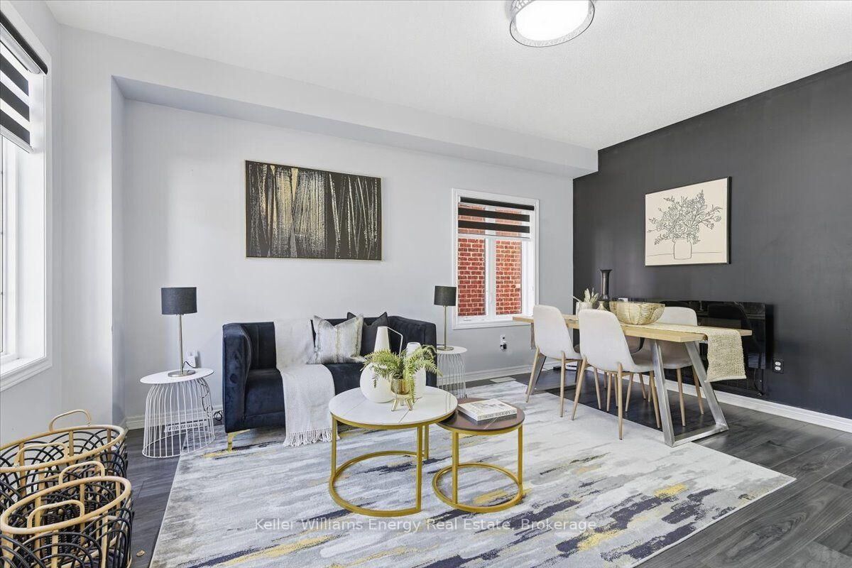 Property Photo: 2464 Earl Grey Avenue ON L1X 0B9