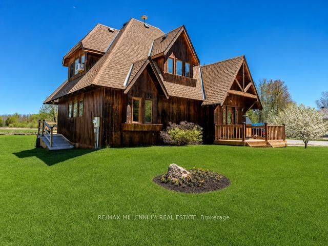 Property Photo:  4065 Glen Cedar Drive  ON L3V 0S2 
