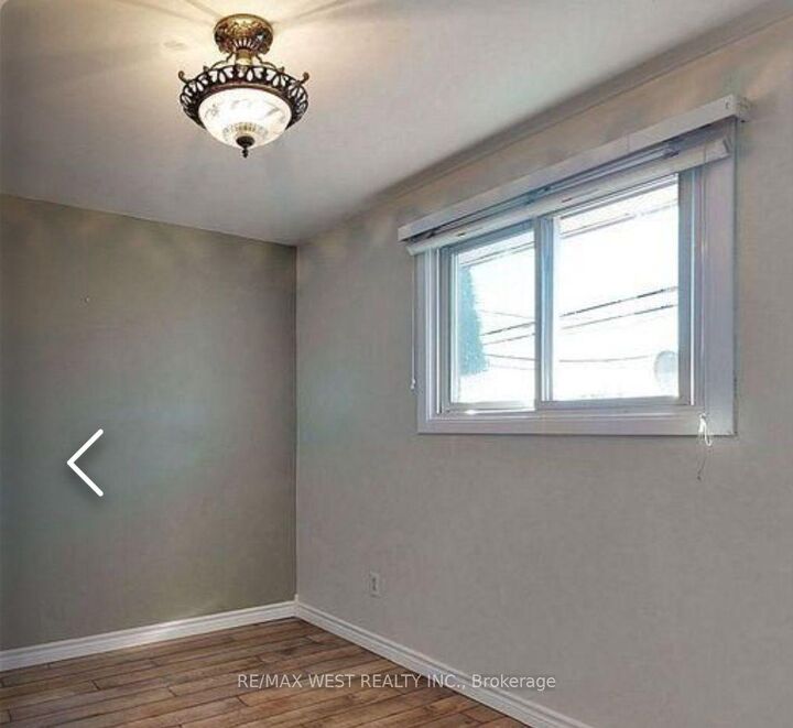 Property Photo:  517 Fairleigh Avenue  ON L1J 2W7 