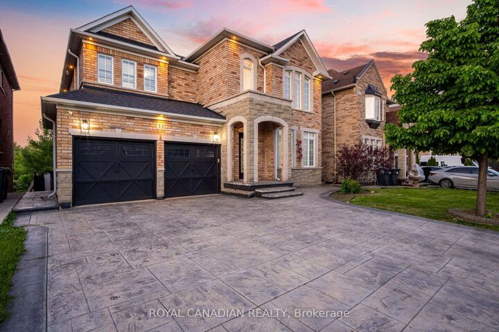 Property Photo: 33 Rubysilver Drive ON L6P 1R1