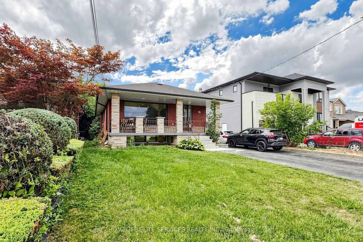 Property Photo:  76 Gooderham Drive  ON M1R 3G7 
