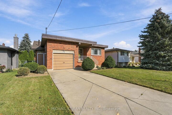 Property Photo:  32 San Fernando Drive  ON L9C 2C2 