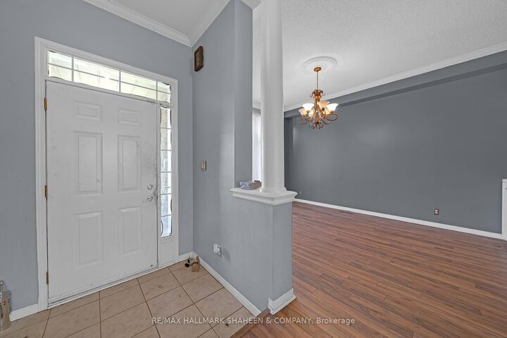 Property Photo:  1529 Skyview Street  ON L1K 2S3 