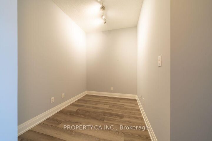 Property Photo:  3700 Highway 7 N/A 2201  ON L4L 0G8 