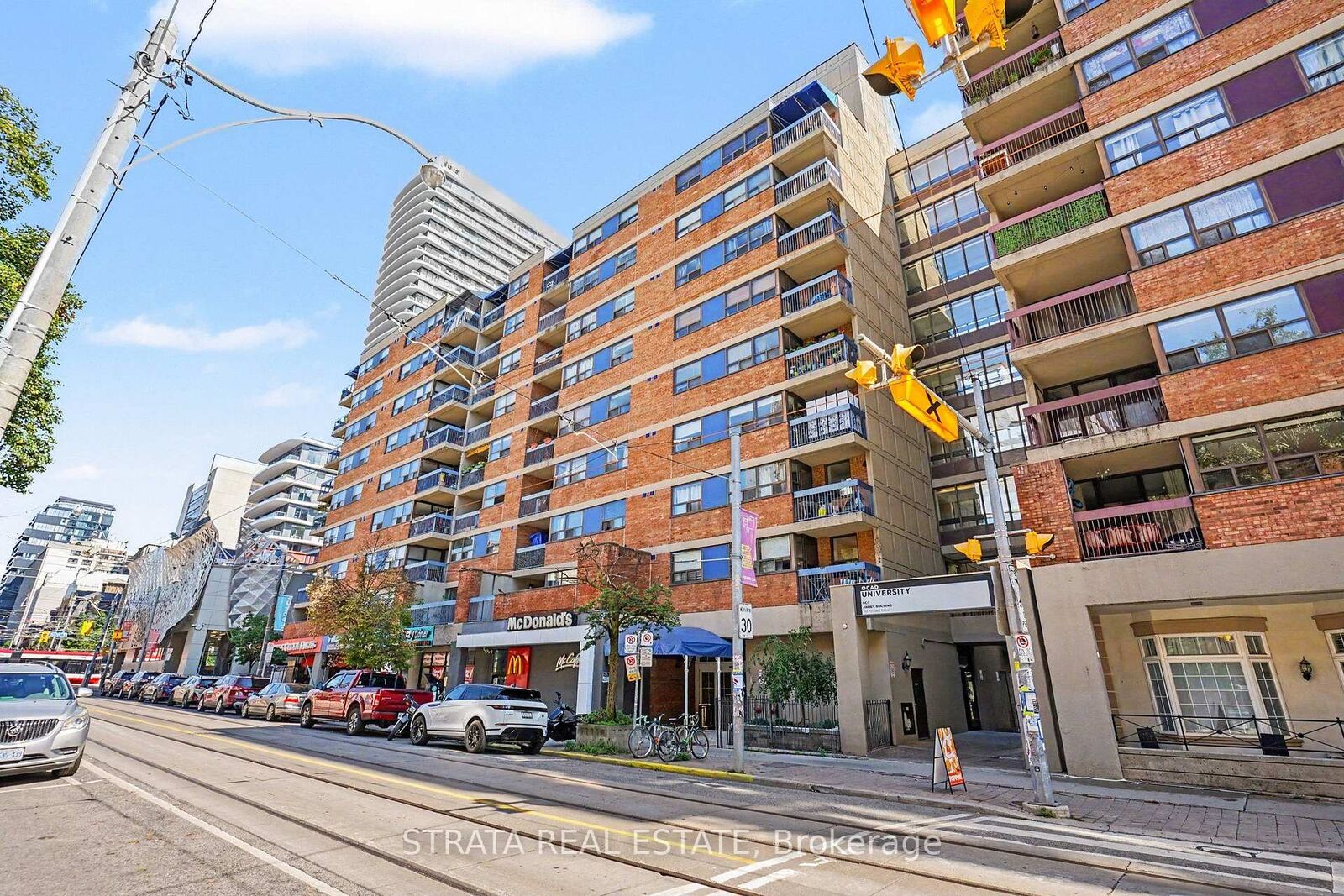 Property Photo:  105 McCaul Street 607  ON M5T 2X4 