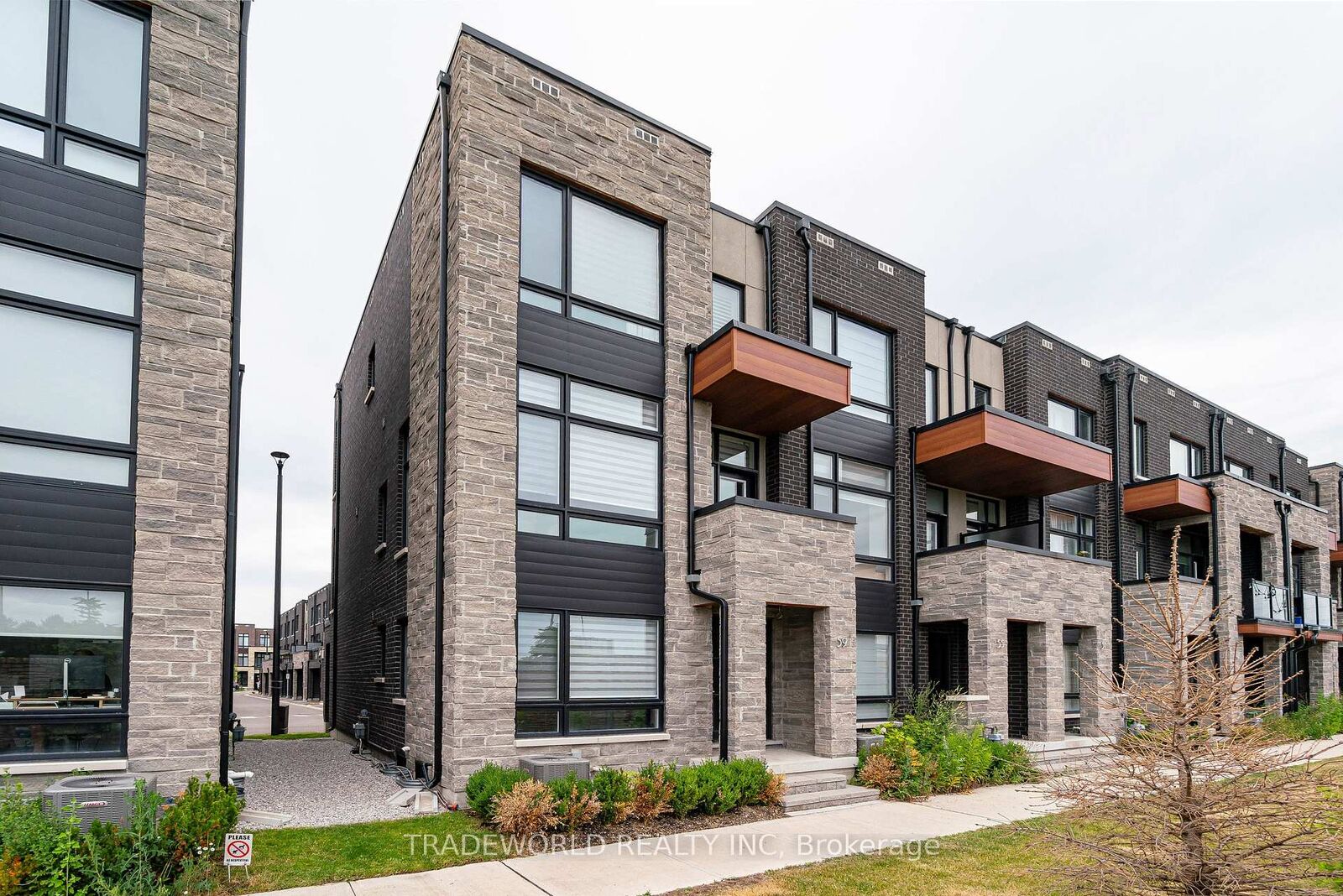 Property Photo:  59 Carpaccio Avenue  ON L4H 4R5 