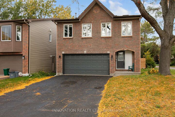 Property Photo: 2 Hackett Street ON K1V 0P8
