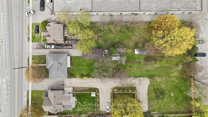 Property Photo:  113 North Park Street  ON N3R 4K3 