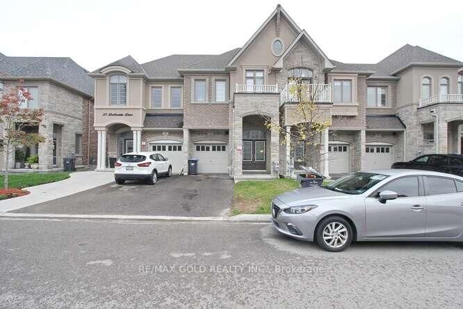 Property Photo:  35 Dalbeattie Drive  ON L6Y 6H7 