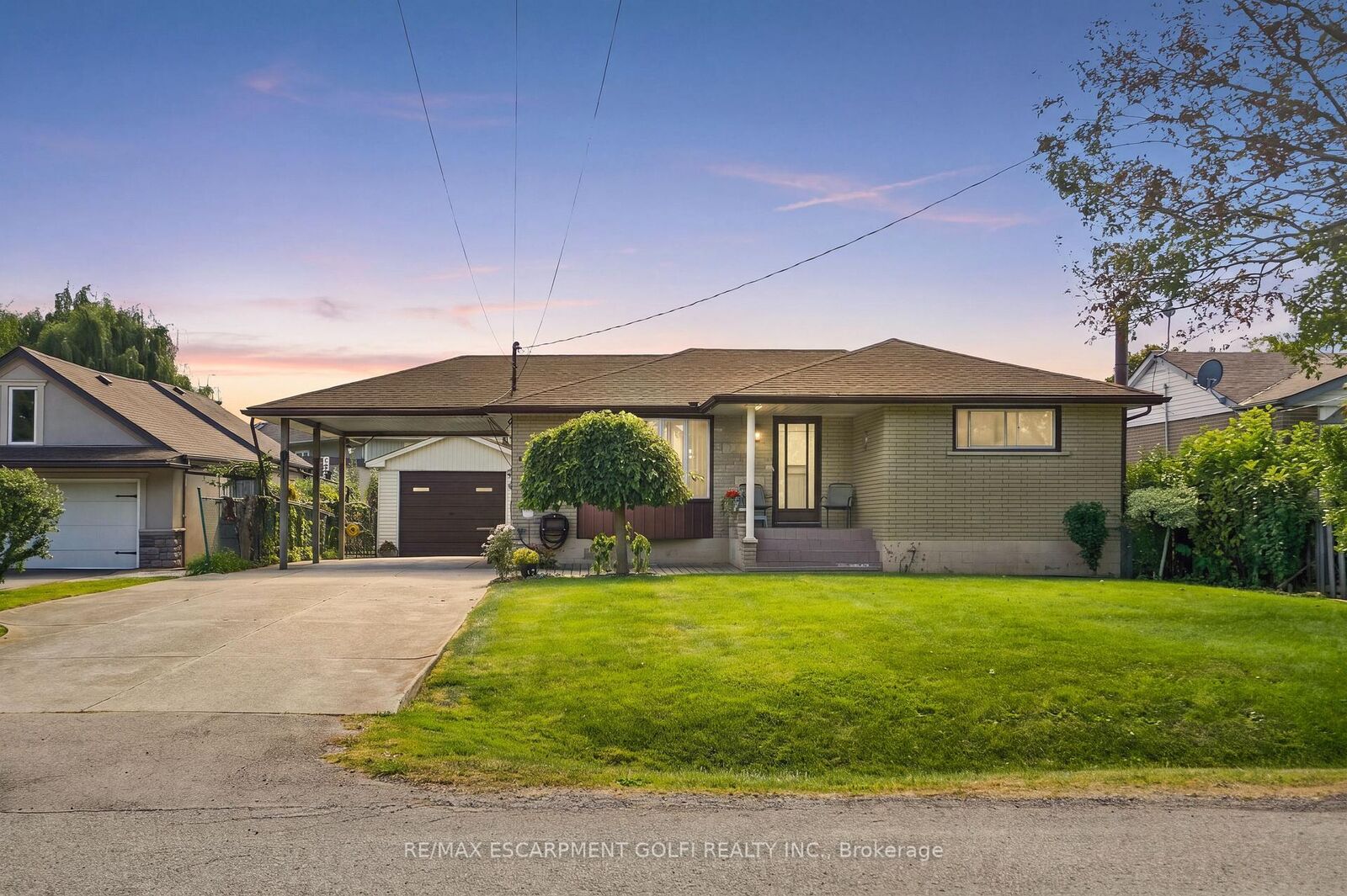 Property Photo:  691 Winston Road  ON L3M 4E8 