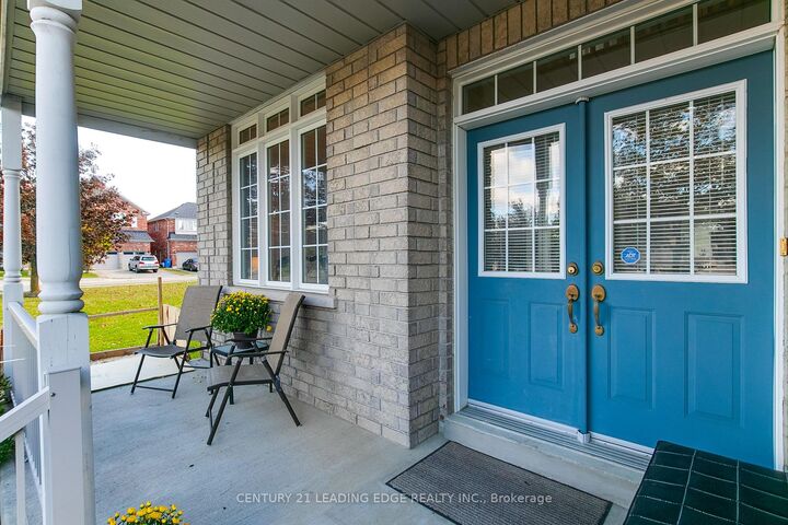 Property Photo:  35 Hartwell Way  ON L4G 7X4 