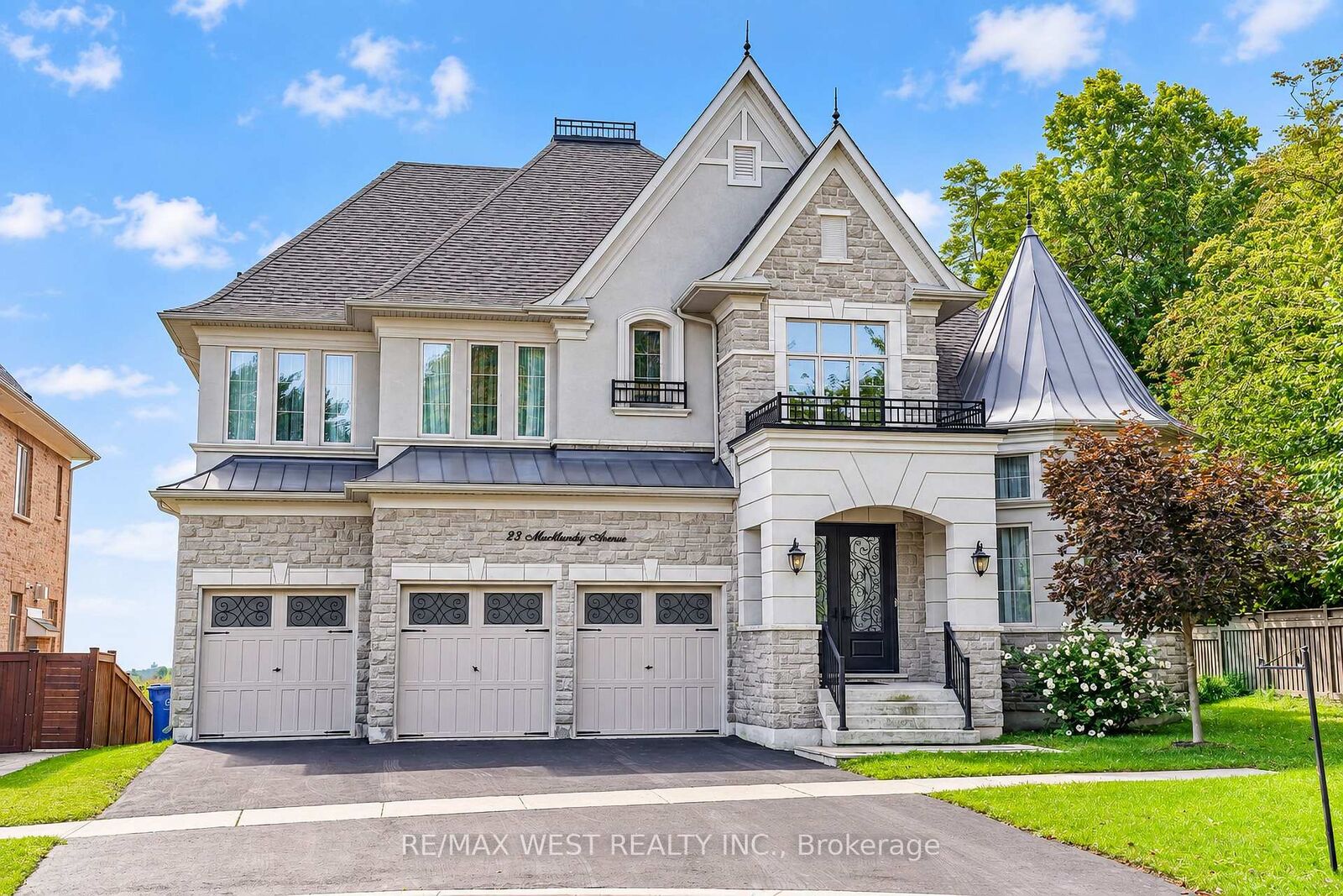 Property Photo:  23 Macmurchy Avenue  ON L0J 1C0 