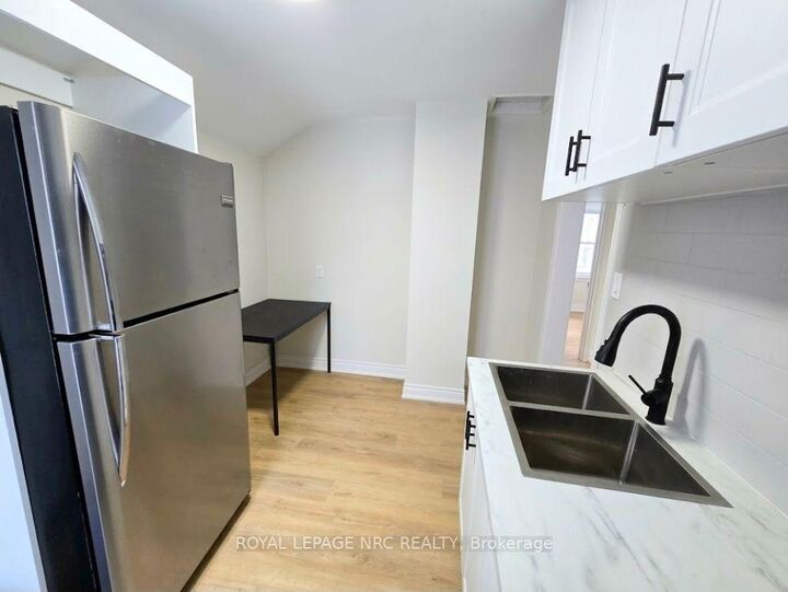 Property Photo: 129 Durham Street Unit 2 ON L3K 1E1