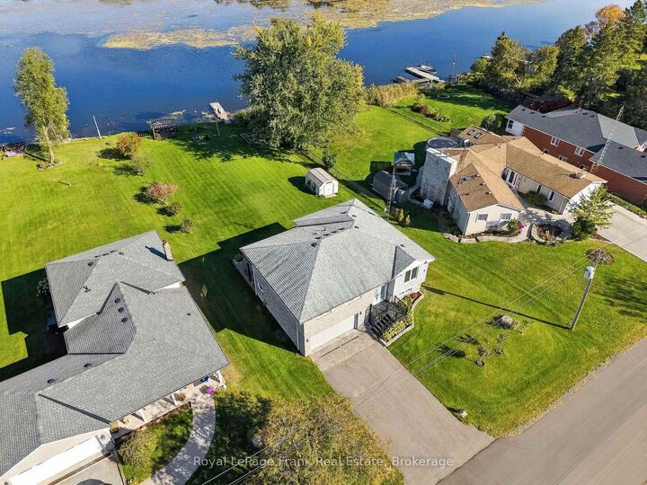 Property Photo:  20915 Brunon Avenue  ON L0C 1G0 