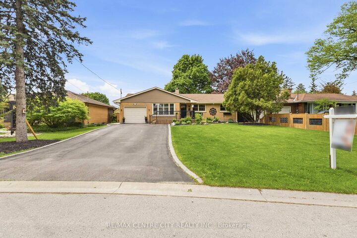 Property Photo:  70 Brentwood Crescent  ON N6G 1X2 