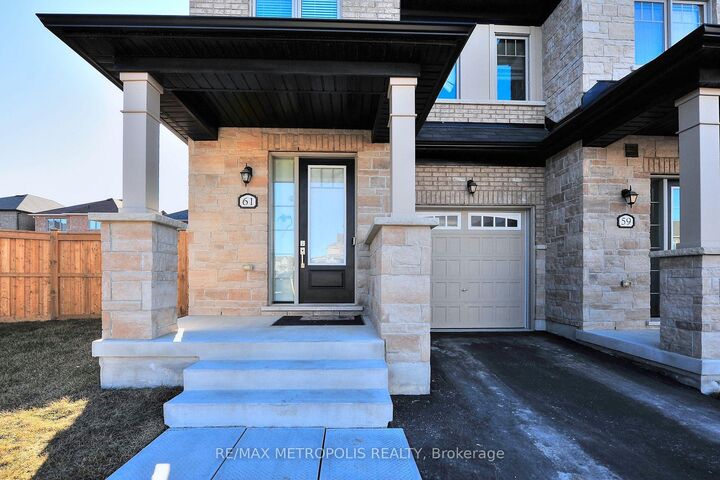 Property Photo:  61 Seedling Crescent  ON L4A 4V5 