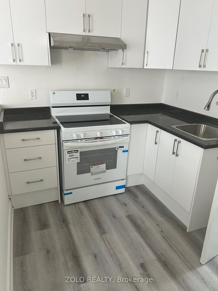 Property Photo:  4299 Second Avenue 2  ON L2E 4G8 
