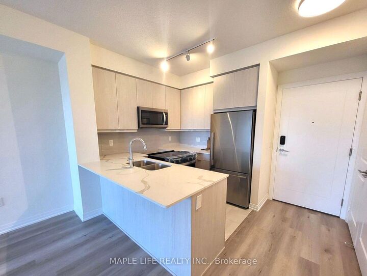 Property Photo:  15 Watergarden Drive 302  ON L5R 0H4 