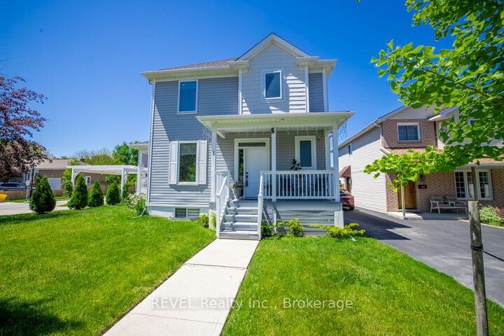 Property Photo:  1 Princeton Common Street  ON L2N 0B7 